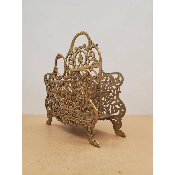 Letter Rack or Envelope Card Holder || Vintage solid brass || Shell shape plate - Picture 6 of 16